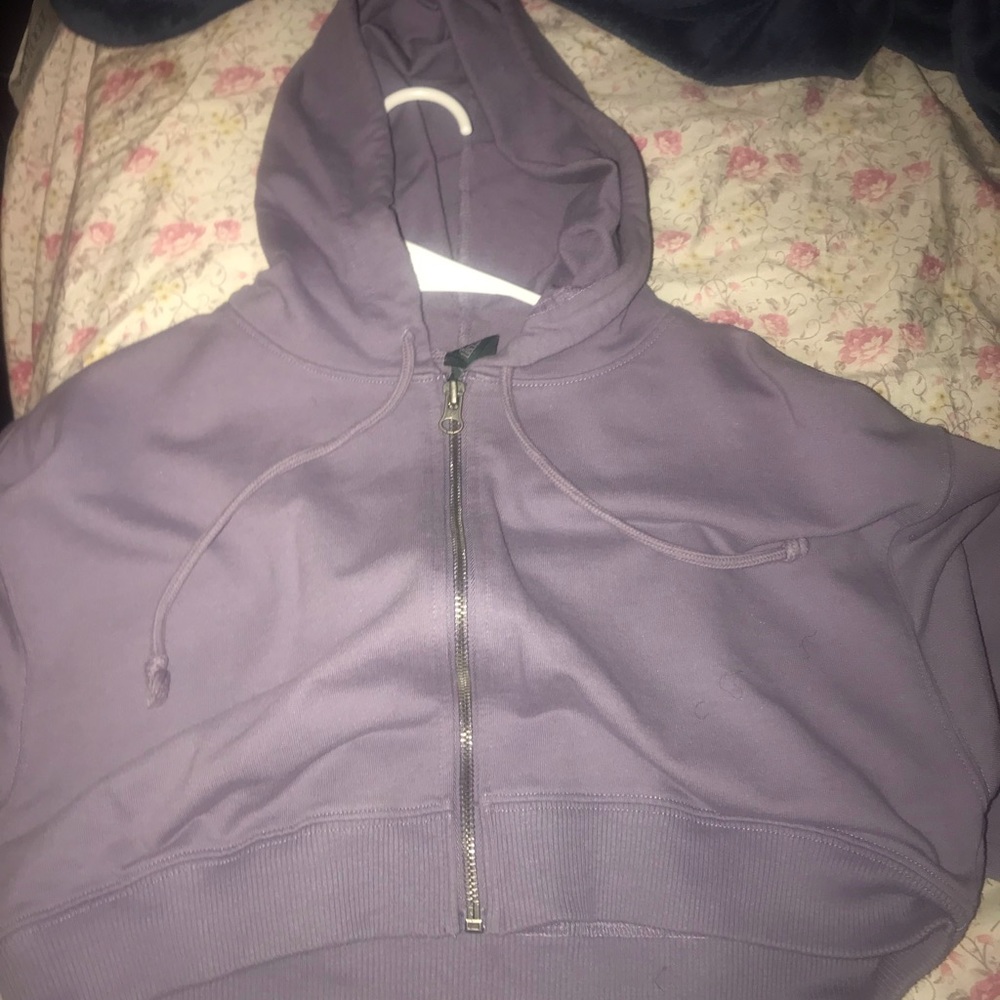 Cropped hoodie